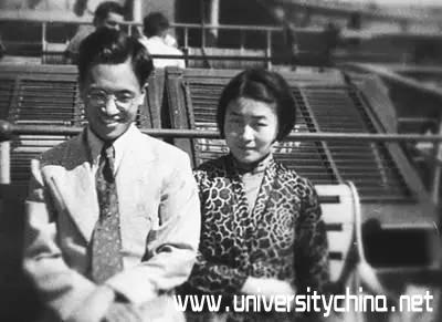 1938年钱钟书杨绛在回国的轮船上
