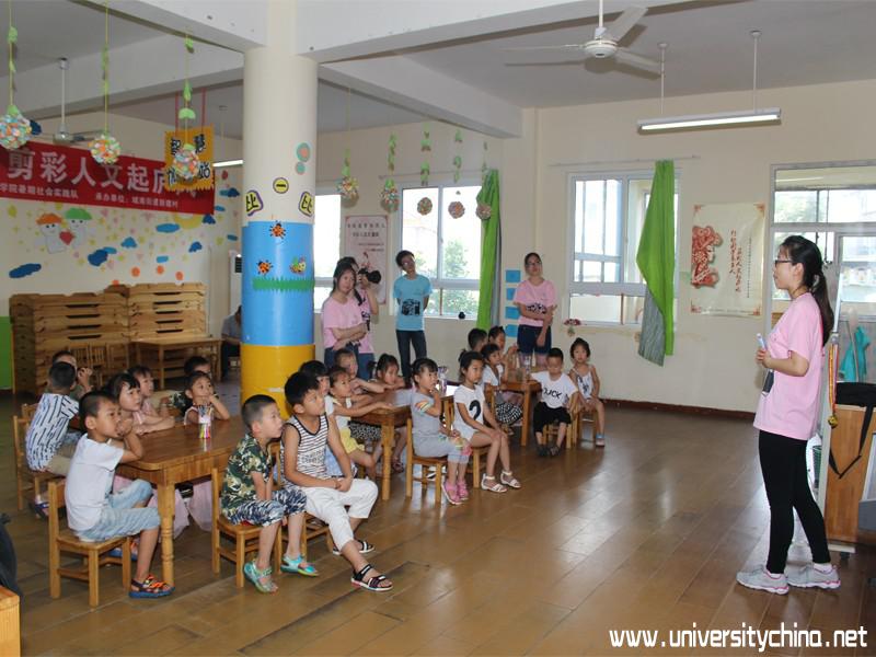 图在新建幼儿园举办人文小学堂（朱思敏摄）