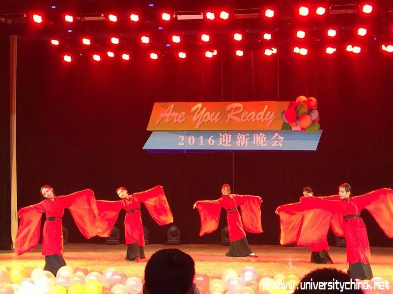 河南理工大学资环·能源学院举办2016年迎新晚会