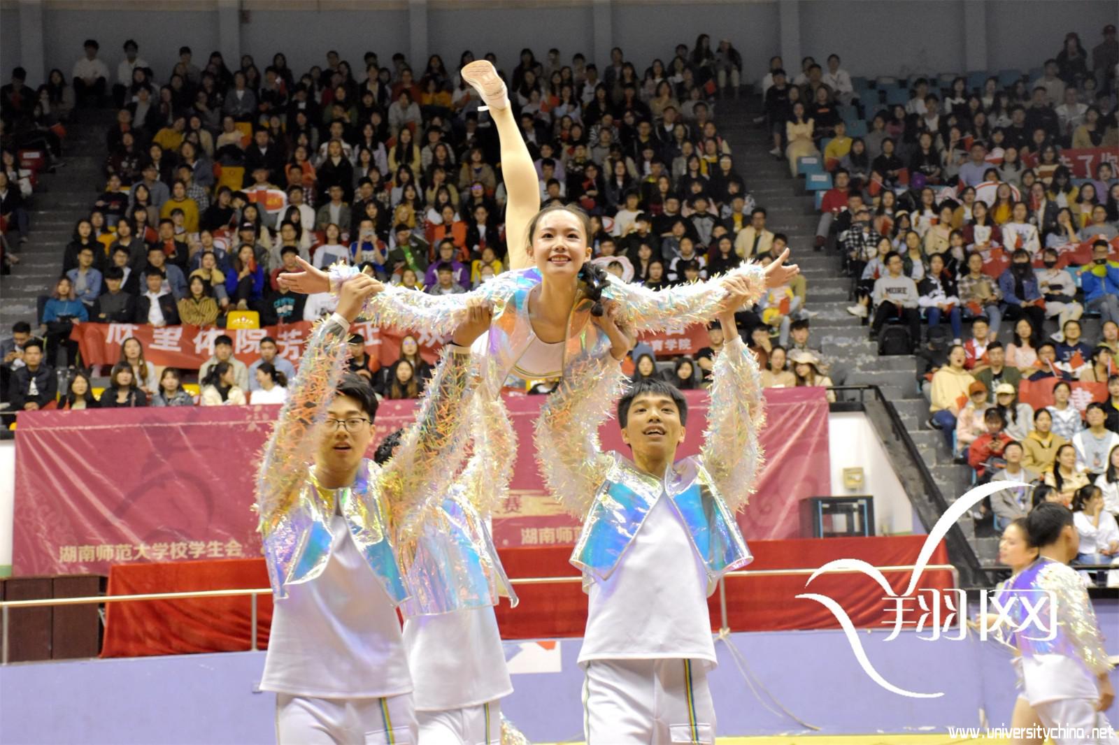 湖南师范大学第十六届女生节闭幕式暨“我和我的祖国”健美操大赛顺利举行