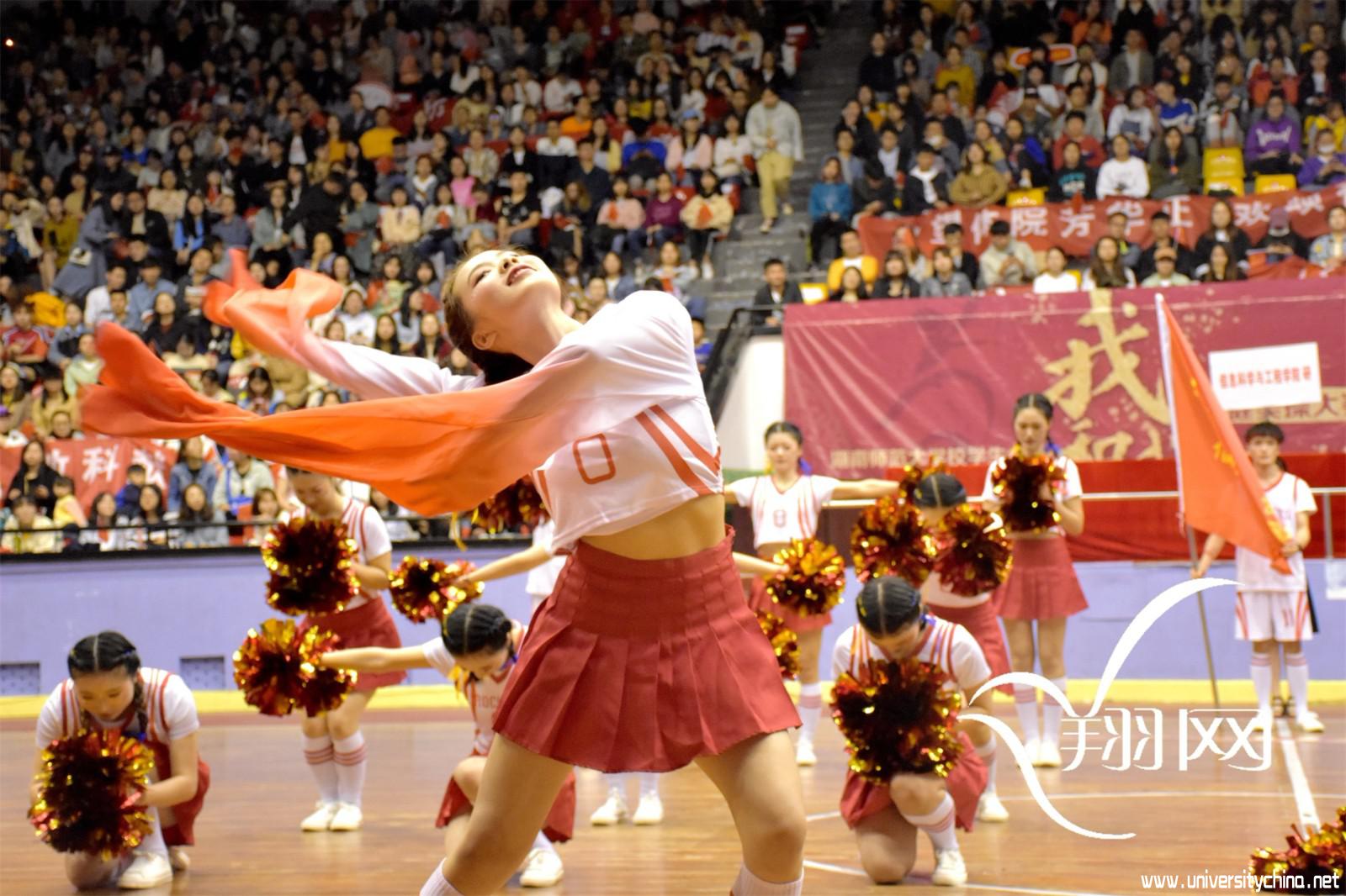 湖南师范大学第十六届女生节闭幕式暨“我和我的祖国”健美操大赛顺利举行